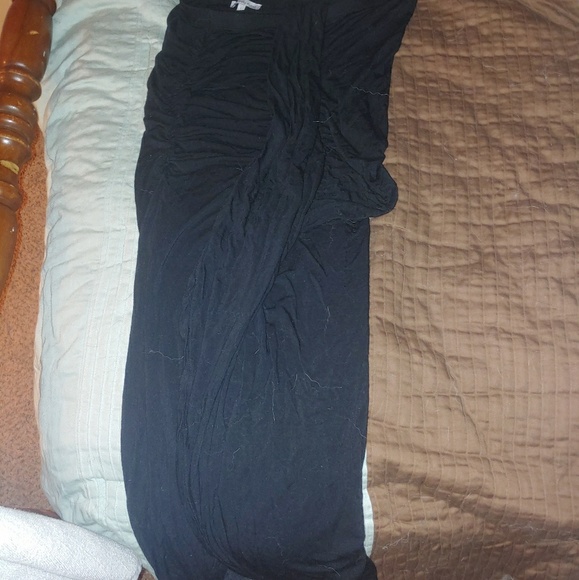 Skirt and shorts - Picture 2 of 4